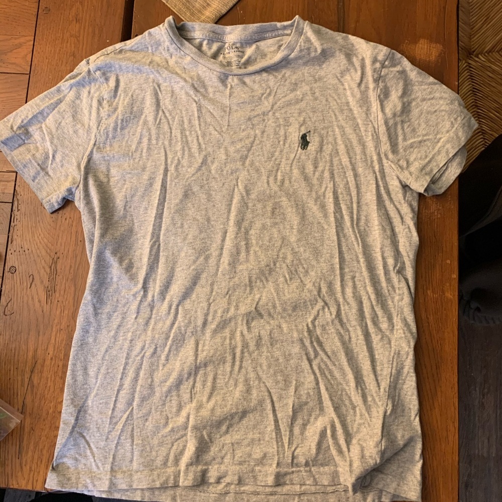Men’s size small Polo t-shirt